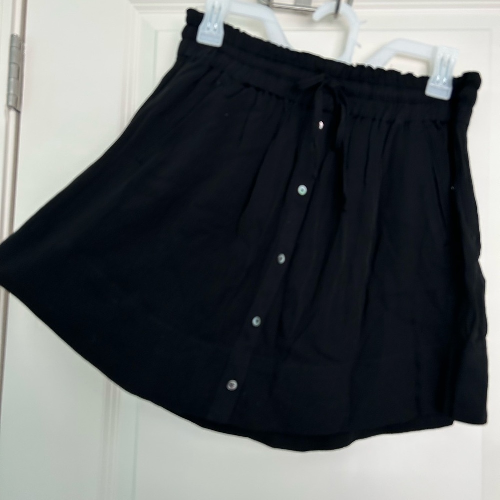 Black mini skirt (flowy style)